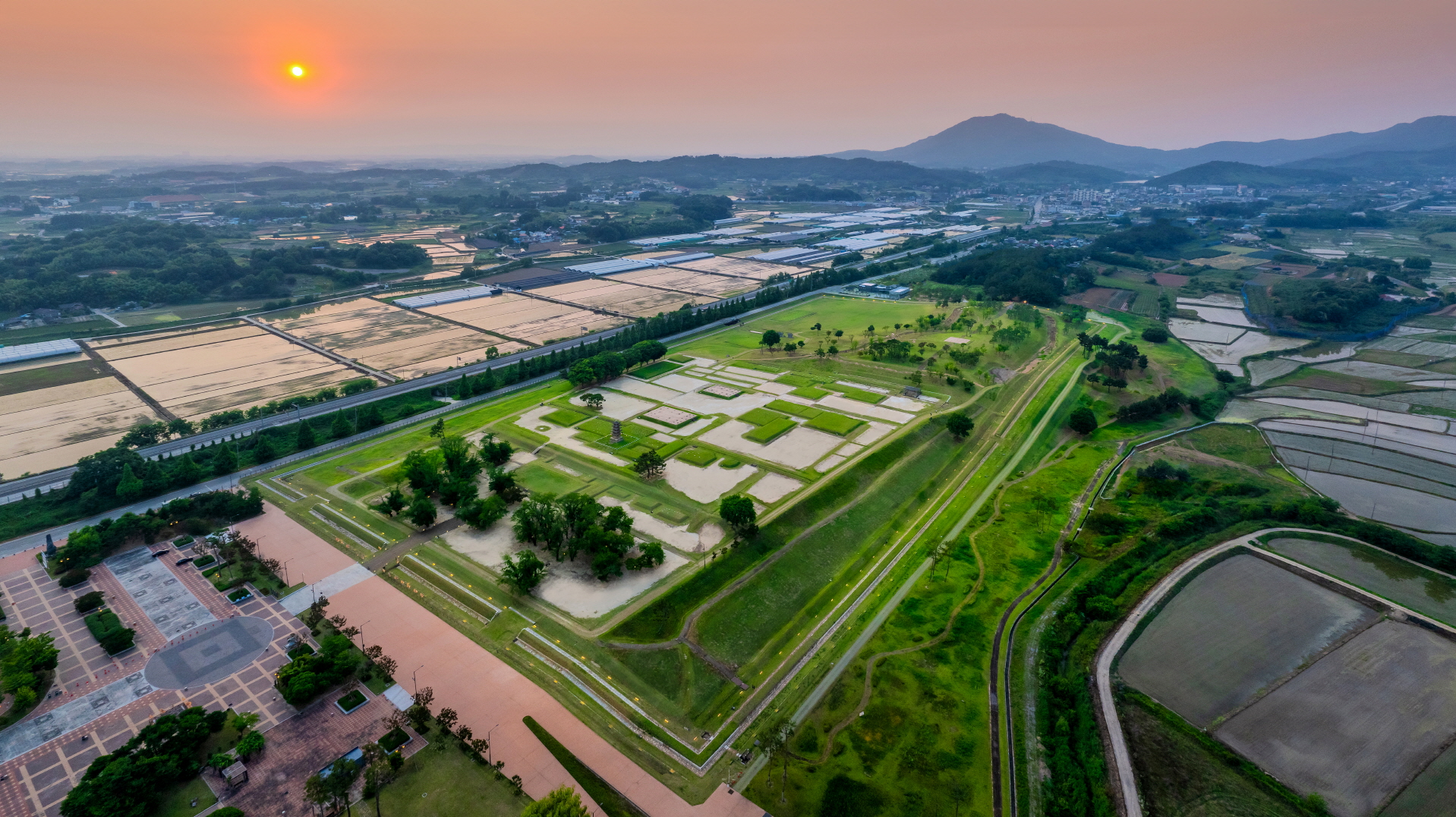 왕궁리 유적 여름 전경(2) 이미지