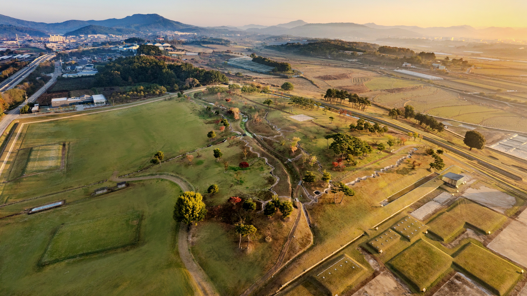 왕궁리 유적 가을 후원 전경 이미지