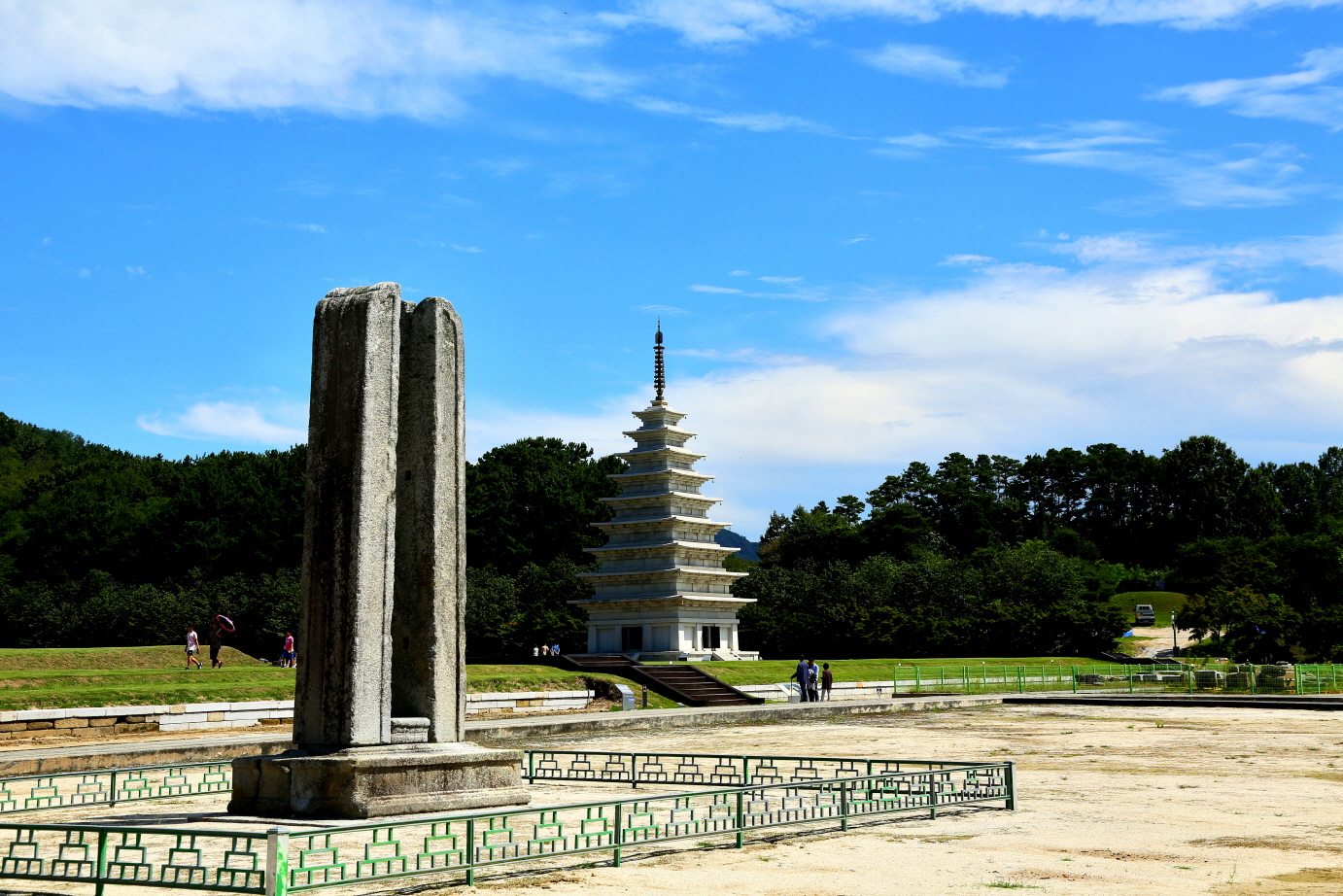 [입선 익산부문]당간지주와 석탑 이미지